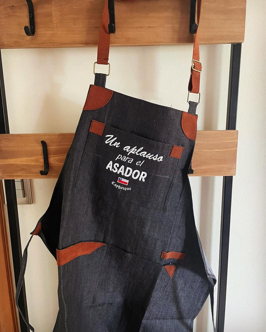 Pechera mezclilla gris oscura: Un Aplauso para el asador!